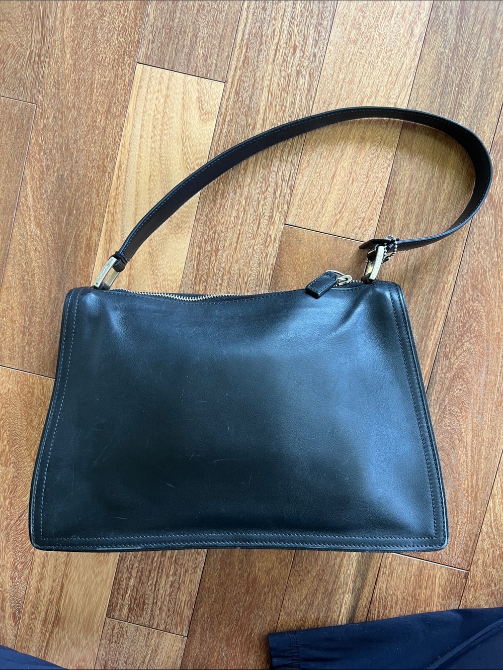 Vintage Coach black leather 6145 Monterey  bag with nickel